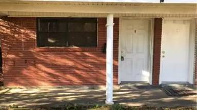 Main picture of 1002 S 5th St