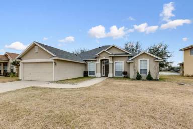 Main picture of 2890 Eagle Preserve Blvd