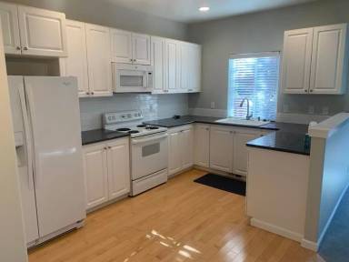 Main picture of 5598 NE Caddis Dr