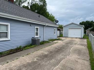 Main picture of 1822 27 1/2 Ave