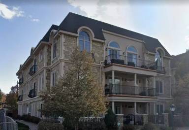 Main picture of 150 S Madison St