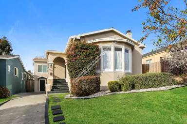 Main picture of 2615 Maxwell Ave