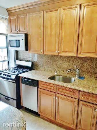 Main picture of 10330 68th Ave