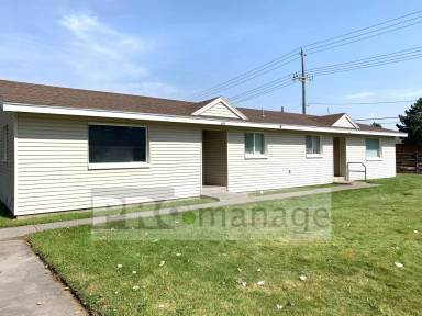 Main picture of 673 Cambridge Dr
