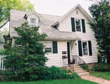 Main picture of 152 E Gorham St