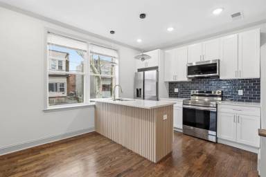 Main picture of 4695 N 16th St