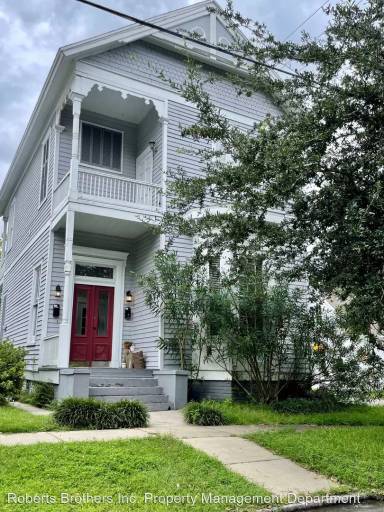 Main picture of 263 N Jackson St