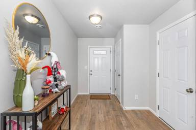 Main picture of 1129 Albert Ct W