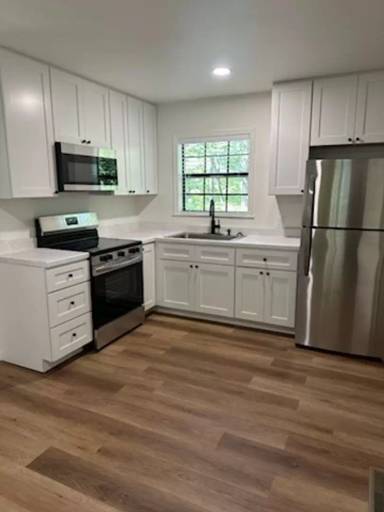 Main picture of 100 Timber Ridge Ln