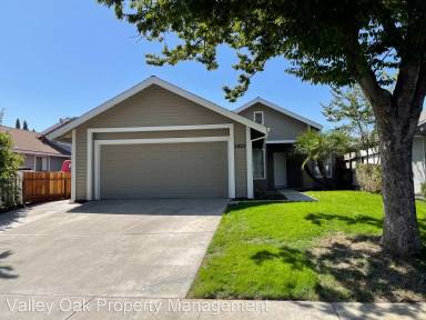 Main picture of 1025 Carlos Ct