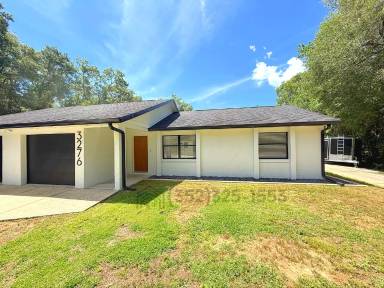 Main picture of 3276 E Crown Dr