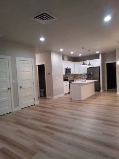 Main picture of 1975 W 39th Ave