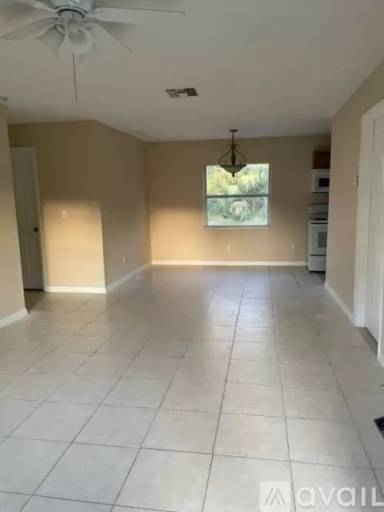 Main picture of 4372 Radio Ave