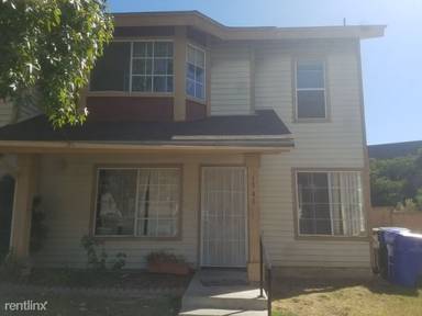 Main picture of 1946 Manzana Way