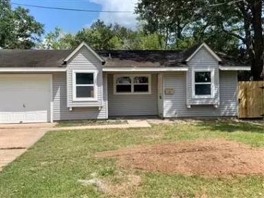 Main picture of 495 Smelker St