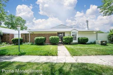 Main picture of 5715 Troy Villa Blvd