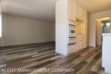 Main picture of 1251 N G St