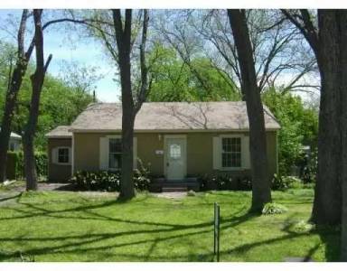 Main picture of 4503 Elwood Rd