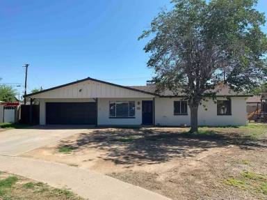 Main picture of 3636 W Cavalier Dr