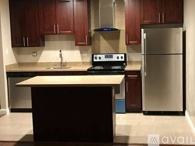 Main picture of 1210 Alameda de las Pulgas