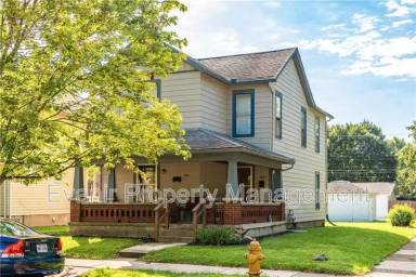 Main picture of 104 1/2 Rusby Ave