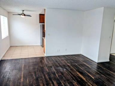 Main picture of 1620 W 209th St