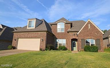 Main picture of 4950 E Trinity Park Dr