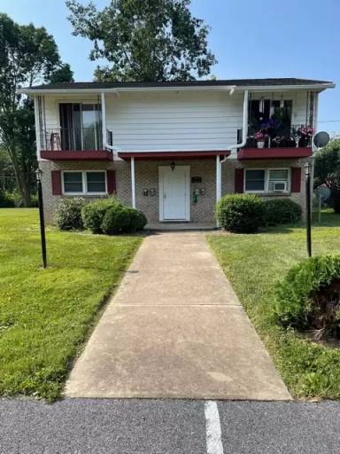 Main picture of 28 Turner Dr