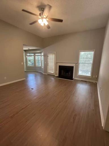 Main picture of 4305 Mantua Way