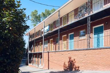 Main picture of Lenox Hills Apartments