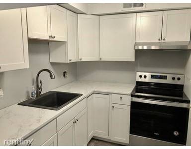 Main picture of 502 Oak St