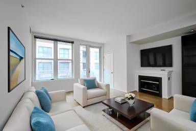 Main picture of 715 6th St NW