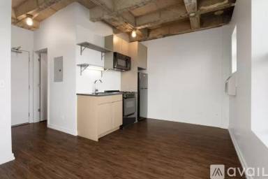 Main picture of 1325 W Wilson Ave Apartments