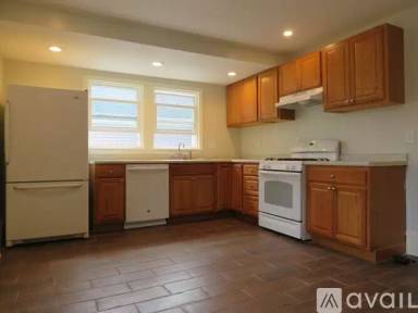 Main picture of 50 Osceola St