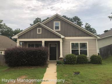 Main picture of 2419 Churchill Cir
