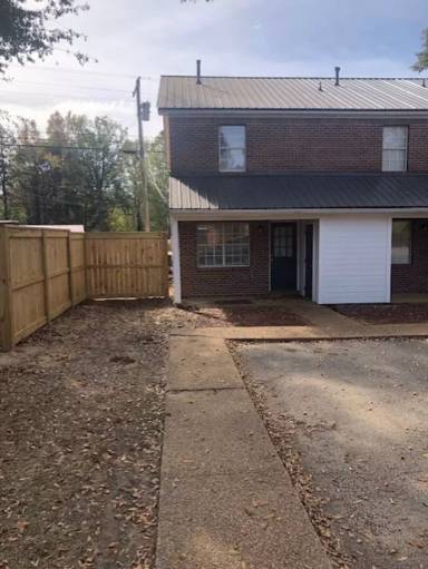 Main picture of 468B Mobile St