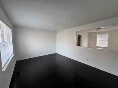 Main picture of 204 Douglas Ave