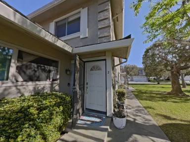 Main picture of 5965 Hickory St
