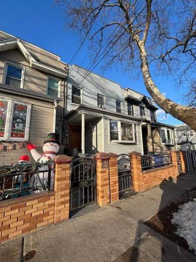 Main picture of 7411 97th Ave