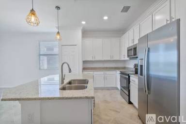 Main picture of 43060 Greenway Blvd