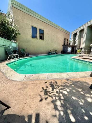 Main picture of 3140 Midway Dr