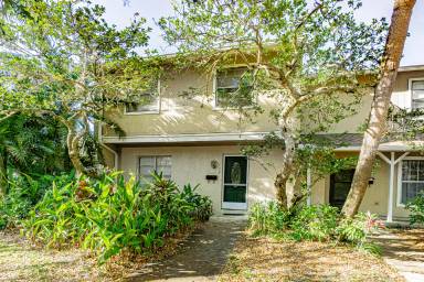 Main picture of 7617 Woodbridge Blvd