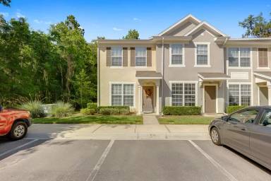 Main picture of 8427 Thornbush Ct
