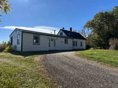Main picture of 367 Gardiner Rd