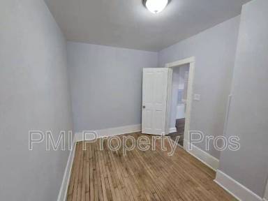 Main picture of 3111 W Walnut St