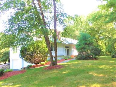 Main picture of 35 Deerhaven Rd