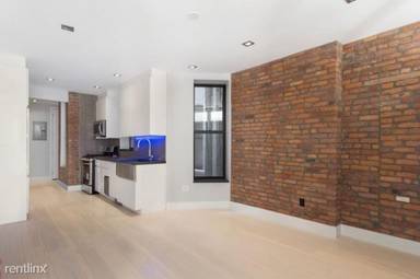 Main picture of 234 W 108th St