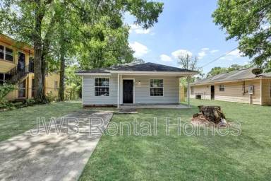 Main picture of 1518 W 27th St