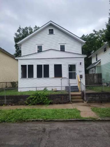 Main picture of 743 Lilley Ave
