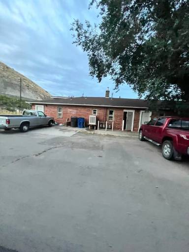 Main picture of 5125 N Spring Glen Rd